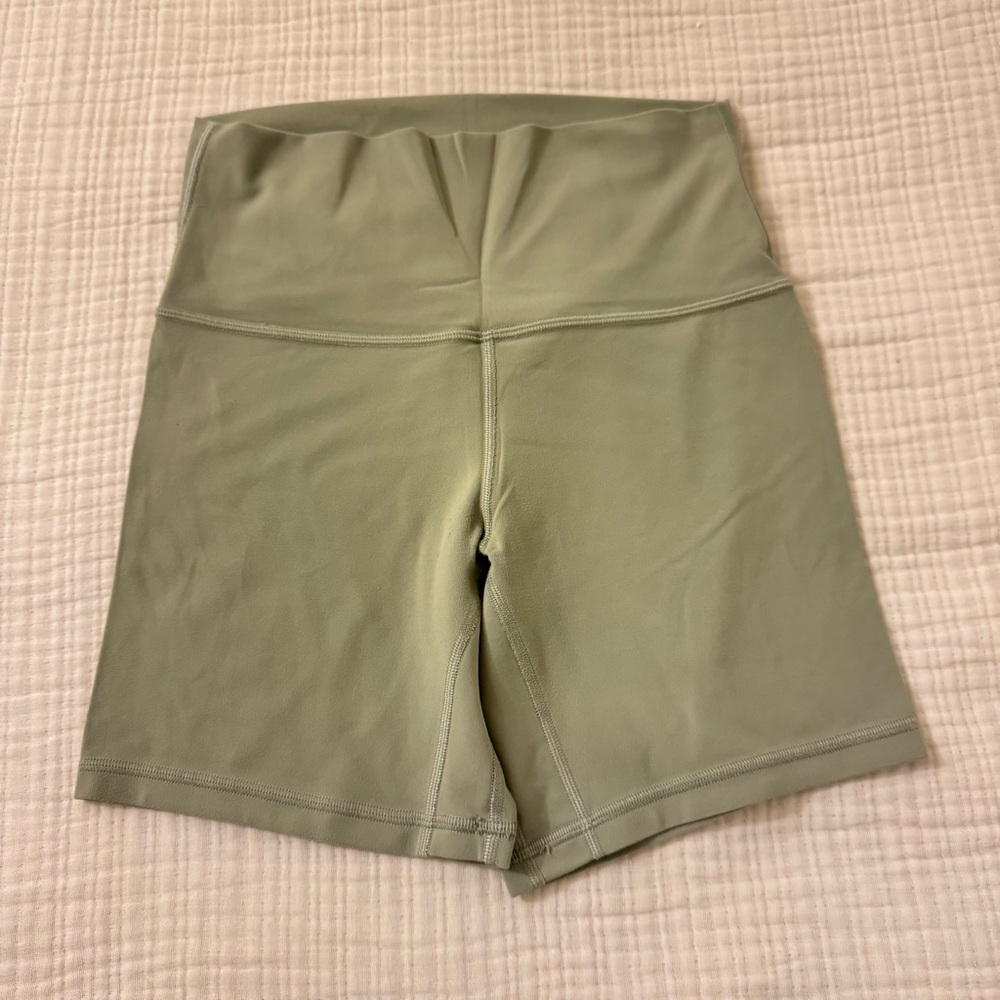 Lululemon 6” Align Shorts